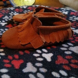 Brown Suede Kids Moccasins Size 6t